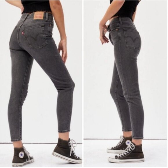 Levi’s Wedgie High Rise Button Fly Slim Black Jeans Pocket Skinny Skinny Pant 24 - Picture 1 of 15
